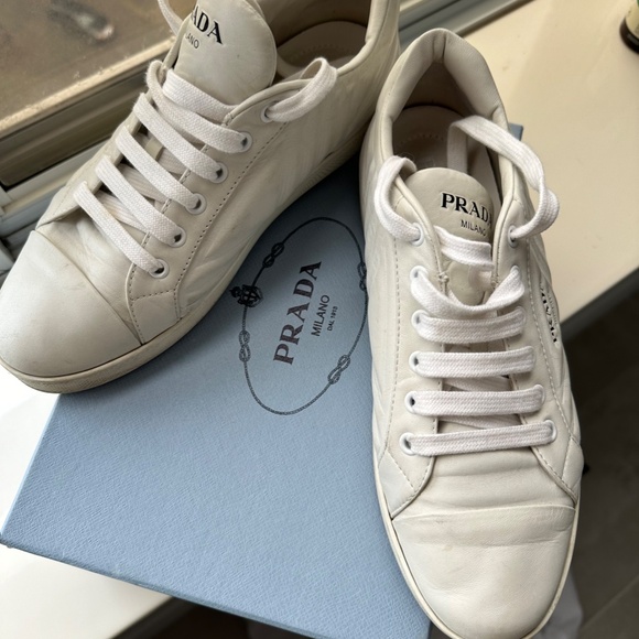 Prada White Sneaker Size 39.5 - Picture 2 of 2